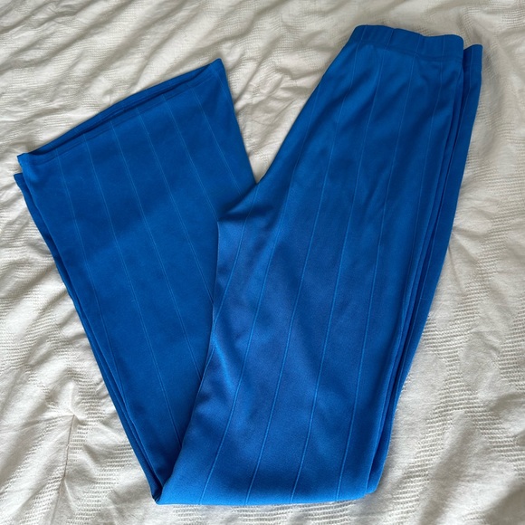 Blue flare pants - Picture 2 of 3